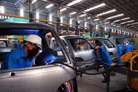 En 2014, 120.000 automobiles ont été construites et assemblées au Vetnam. Source: VNA