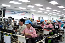 Dans une usine de Samsung Electronics Vietnam à Bac Ninh (Nord). (Source : VNA)