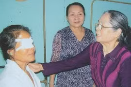 Aide de Dai-ichi Life aux malvoyants démunis de HCM-Ville 