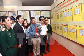 L'exposition sur les archipels de Hoang Sa et Truong Sa. Source: VNA