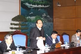 Le vice-Premier ministre Nguyên Xuân Phuc prend la parole lors d'une séance de travail avec le ministère de la Justice. (Source : VNA)