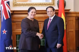  Le Premier ministre Pham Minh Chinh (droite) et la gouverneure générale de la Nouvelle-Zélande, Dame Cindy Kiro, à Wellington le 11 mars 2024. Photo: VNA