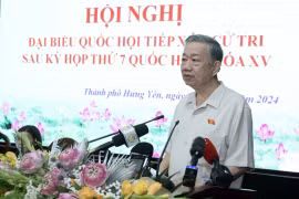 Le président To Lam rencontre des électeurs de Hung Yen