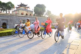 Le festival touristique de l'ao dai de Hanoï 2024 prévu du 4 au 6 octobre à la Cité impériale de Thang Long. Photo: hanoimoi.vn