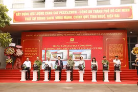 Cérémonie d’inauguration du Centre d'éducation communautaire sur la prévention et le sauvetage en cas d’incendies (CPCIS), le 15 juin à Hô Chi Minh-Ville. Photo : CVN