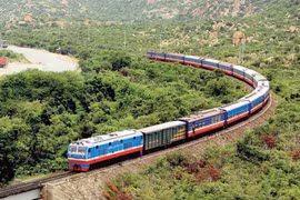Le secteur ferroviaire va connaître un développement substantiel de ses infrastructures et modifier son modèle économique. Photo : VNA