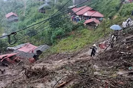 Lai Chau : Des glissements de terrain font 6 morts et 4 disparus 