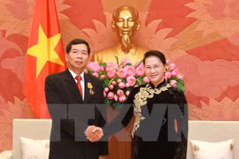La présidente de l’AN apprécie la coopération entre les tribunaux Vietnam-Laos
