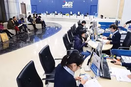 Fitch relève les notes de trois banques vietnamiennes