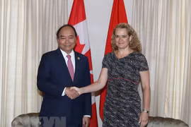 Entrevue Nguyen Xuan Phuc- Julie Payette
