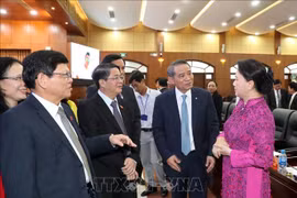 Da Nang exhorté à développer le tourisme, l’industrie et l’économie maritime