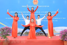 L'échange d'amitié Vietnam - Laos en Chine 