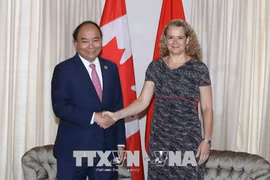 Félicitations à l’occasion des 45 ans des relations Vietnam-Canada