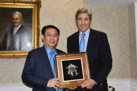 Le vice-PM Vuong Dinh Huê achève avec succès sa visite officielle aux États-Unis