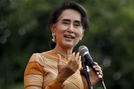 La conseillère d'Etat du Myanmar entame sa visite officielle au Vietnam