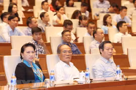 La présidente de l’AN assiste à un débat sur le Président Ton Duc Thang
