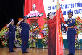 La présidente de l’AN souligne des tâches majeures de la Garde-côte du Vietnam