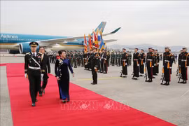 La présidente de l’AN Nguyen Thi Kim Ngan est arrivée à Séoul