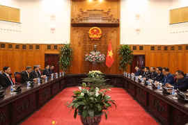 Le vice-PM Vu Duc Dam reçoit les chefs des délégations de l’AMMD-6