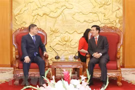 Une délégation du parti Nur Otan du Kazakhstan au Vietnam