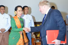 Le Royaume-Uni et le Myanmar discutent de la crise des Rohingyas 