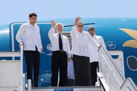 Le secrétaire général du PCV part pour Santiago de Cuba