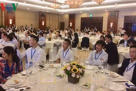 Rencontre avec une centaine d’intellectuels Viet kieu à Hô Chi Minh-Ville