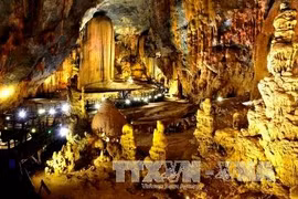 Reconnaissance de Phong Nha-Ke Bàng comme "Patrimoine matériel excellent de l’année 2015''