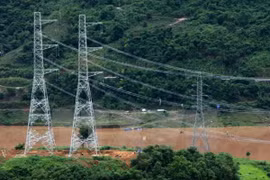 Son La investit 1.260 milliards de dôngs pour l’électrification des zones rurales
