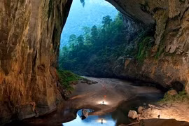 Les ambassadeurs de nombreux pays visiteront la grande grotte Son Doong 
