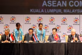 Les dirigeants saluent la création de la Communauté de l'ASEAN