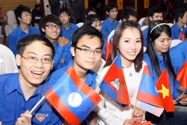 Vietnam-Laos-Cambodge: les jeunes coopèrent dans le développement économique