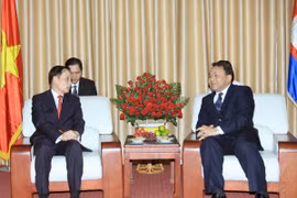 Le Vietnam salue la 62e fête nationale du Cambodge 