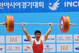 Des haltérophiles vietnamiens au Championnats du monde 2015