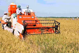Pour que les agriculteurs s’adaptent aux progrès techniques 