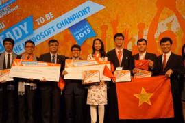 Informatique : une médaille de bronze pour le Vietnam au MOSWC 2015 