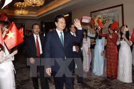 Le PM Nguyen Tan Dung arrive à Singapour