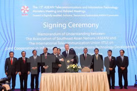 ASEAN TELMIN 2015 : signature d’un protocole d’accord de coopération dans les TIC