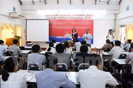 Presse: le Vietnam aide à améliorer la qualification professionnelle des journalistes laotiens