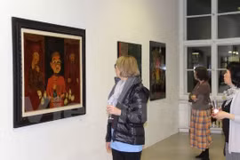 Des peintures de laque poncée du Vietnam séduisent le public allemand