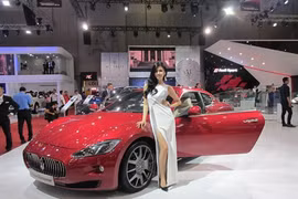 Ouverture de l'Exposition internationale d'automobiles VIMS 2016
