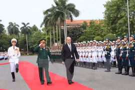 Vietnam et France renforcent leur coopération dans la défense 