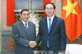 Le président Tran Dai Quang reçoit le chef du Bureau de la présidence du Laos