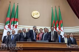 Renforcement des relations d'amitié traditionnelles Vietnam-Algérie 