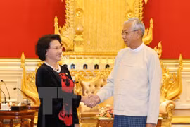 La présidente de l’AN du Vietnam rencontre le président du Myanmar