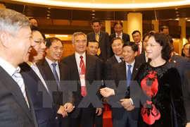La présidente de l'AN Nguyen Thi Kim Ngan reçoit des diplomates en mission à l’étranger