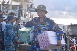 Plus de 500 tonnes de marchandises du Têt pour le district insulaire de Truong Sa
