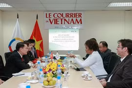 Michaëlle Jean s'engage aux côtés du Courrier du Vietnam