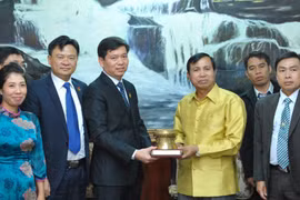 Renforcement de la solidarité spéciale et de l'amitié traditionnelle entre les jeunes Vietnam-Laos