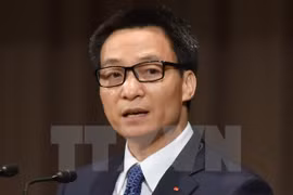 Le vice-Premier ministre Vu Duc Dam à un forum touristique au Myanmar
